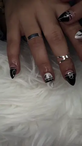 #beauty #spa #salon #nailstech #nailart #nailartist #art #extensions #design #manicure #gel #nails #viralvideo #viralfyp #aksharabeautyspansalon #pinggiranbatucaves #batucaves 