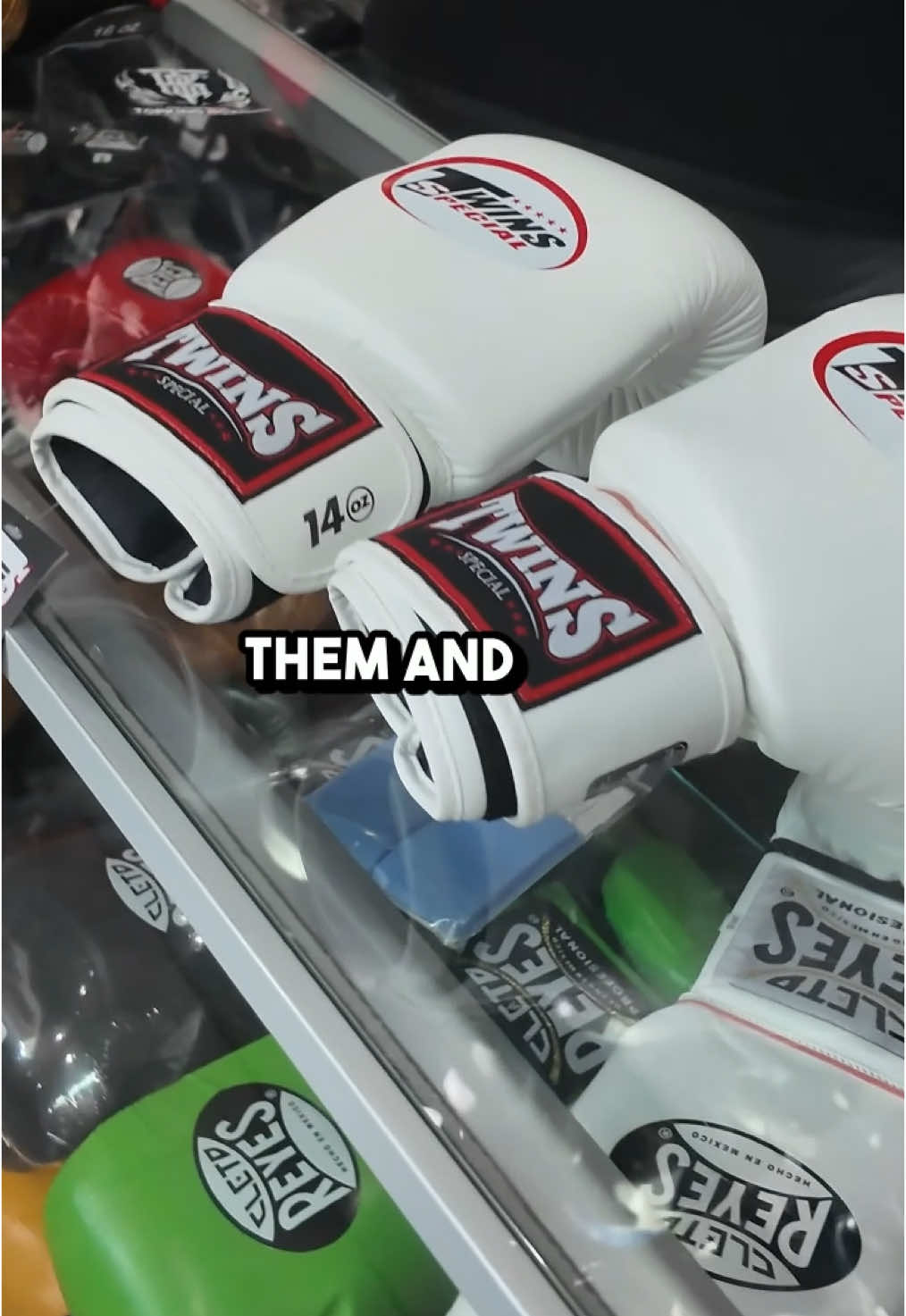 Know the difference!  Twins specials widely regarded as the best Thai gloves out there🔥 check out their new model👊🙏 ##fyp##foryoupage##comparison##muaythai##kickboxing##mma##striking##punching##art##beauty##knockout##boxeo##kick##foryourpage##otm##oc##local##shopping##shopsmall##twins##twinsspecial