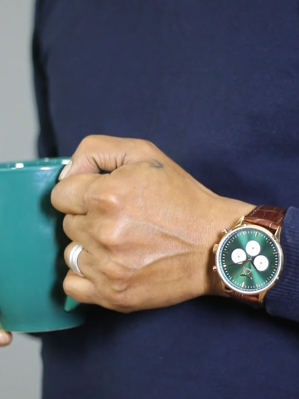 Urban Chrono Edition  For more queries  9813117872(Whatsapp/Viber) #gurkhawatch_uknepal #gurkhawatch_uknepal🇳🇵🇬🇧 #photoshoot #nepalibrand #gift #fyp #premiumwatches #photooftheday #time #goviral 