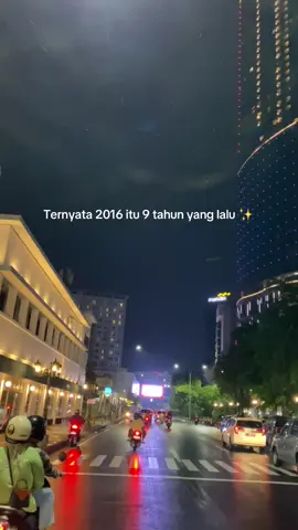 punya kenangan apa di 2016 ? #fyp #fypage #fypp #fypシ゚ #fypdong #fypgakni #fypgak #harusfyp #harusfyptitik #pastiawesome #awesome #aesthetic #sadstory #sadsong #sadvibes #sadgirl #sadboy #tiktokdaily #tiktokhood #surabaya #surabayatiktok #surabayahitz #tunjunganplaza #sby24jam #ternyata #2016 #2025 #kenangan #tiktokmagic #tiktokgalau #surabayastreet #fypkabarinya 