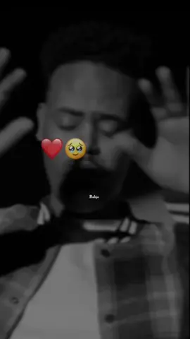 WAXBU tabayaye miyad u war hayn❤️🥹#somalilyrics🌺😕💎 #qamar_sugaani #foryoupage❤️❤️ #iwalay #jawi_bila🌊❤️🌴 #fr #viewsproblem😭 #capcut_edit #musica 