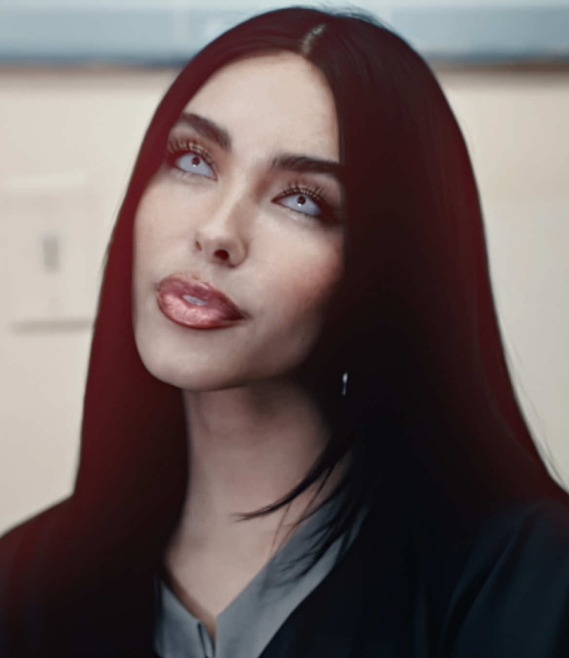 run baby run! [cc 2000slegend] #foryou #foryoupage #fyp #viral #jennifersbody #jennifersbodyedit #madisonbeer #madisonbeeredit #madisonbeervideos #kylliaep MADISON BEER EDIT *original content & FAKE ALL!*