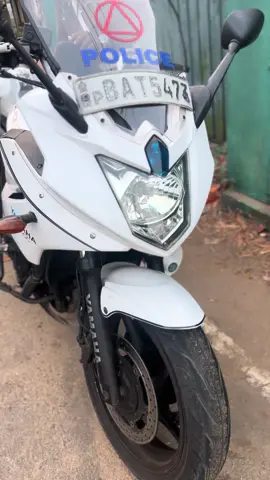 #police #srilanka #foryoupage #foryou #trending #viral #yamaha #bike #xj6 