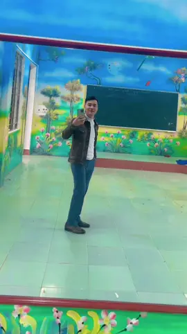 Trai Thái hiền nhất đây ạ hihi.❤️❤️❤️❤️ vẫn chênh vênh quá nè🥰