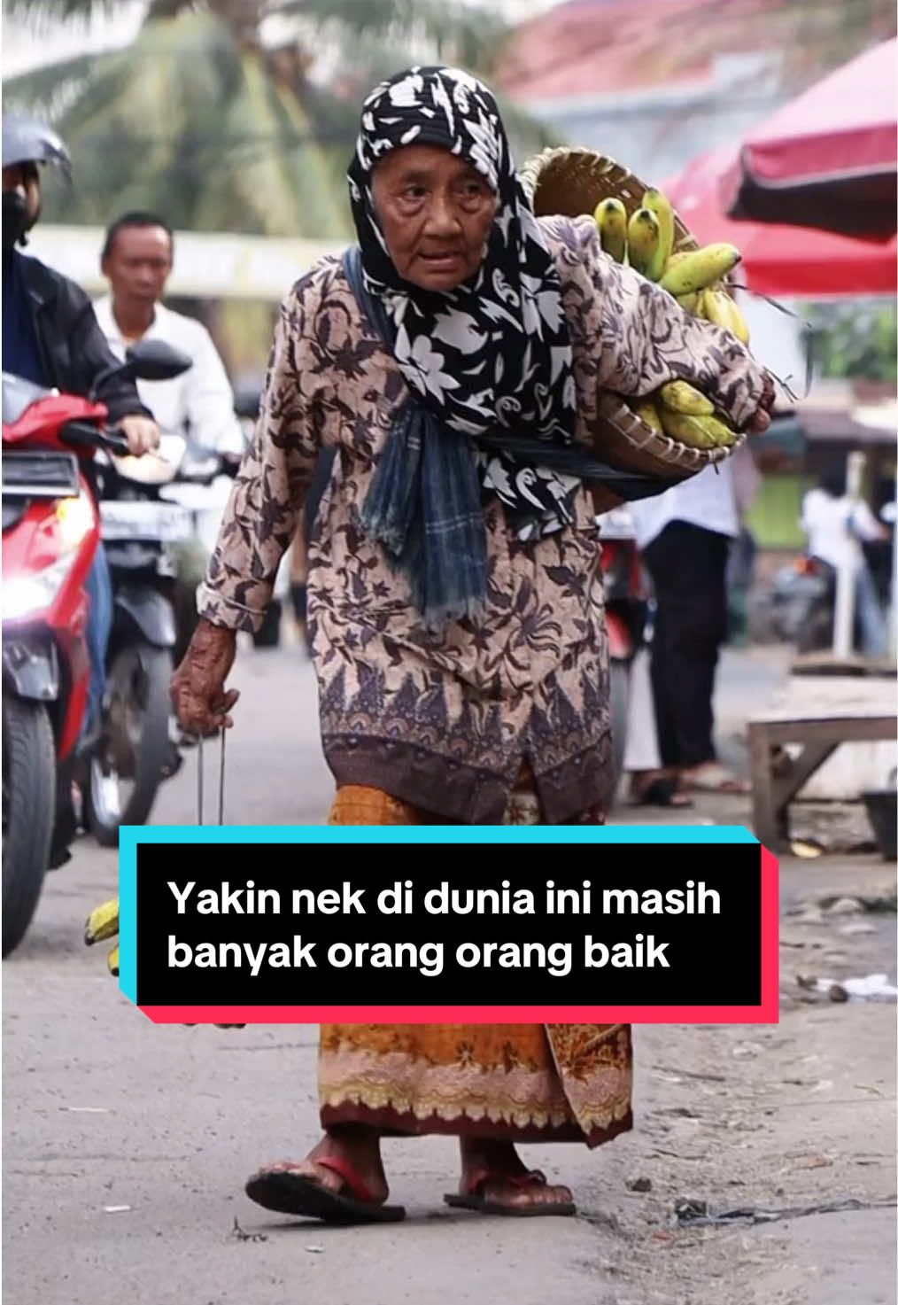 Terimakasih orang baik 😭 #fyp #waktuinsanberbagi #perjuangan #nenek #foryou 