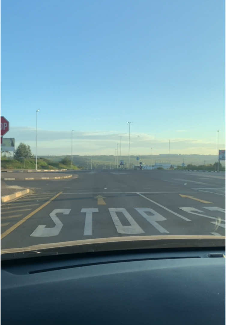 Sometimes all you need is a drive and good music 🚘 #drive #daydrives #johannesburgsouthafrica #highwaydrive #highwaychallenge #foryoupage 