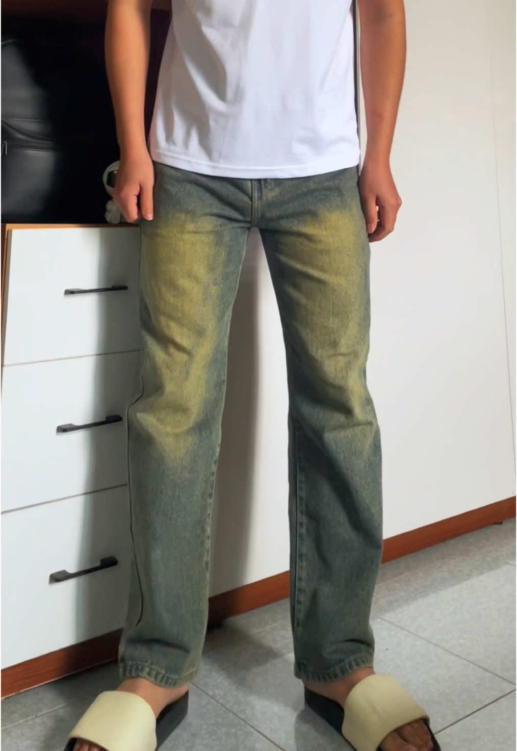 Quần jean nam wash xám khói ống suông rộng chất vải jean denim mềm mịn #quanjean #quanjeannam #quanongrong #viralvideo #xuhuongtiktok #yfp 