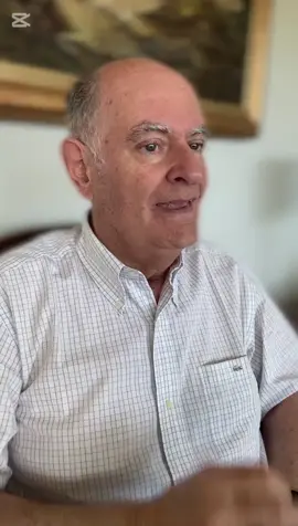 ¿Jefe o Líder? Es una pregunta válida aún hoy.  Veamos este video que entrega algunas orientaciones al respecto.  #liderazgo #equipo #Jefe #accountability 