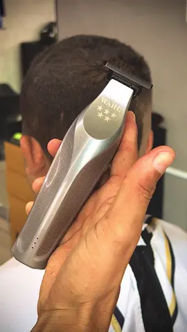 Características de uma boa máquina de acabamento Hi-Viz @Wahl Clipper Brasil  qualidade e precisão! #façacomwahl 