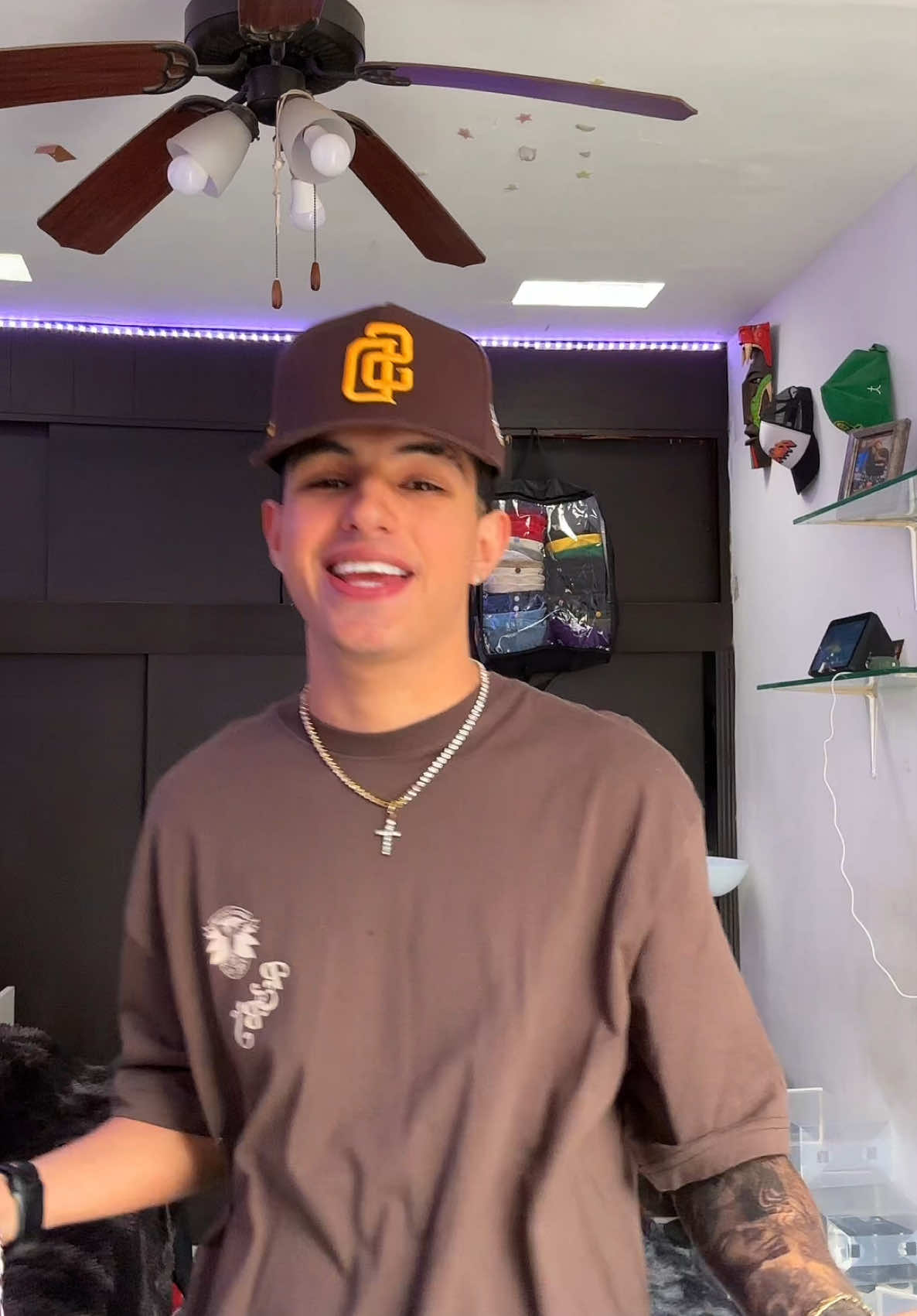 No tengo con quien grabar esto:(💔