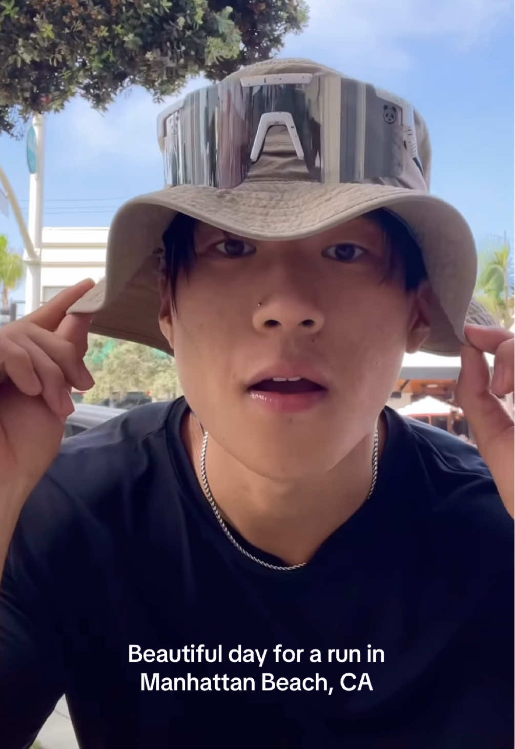 No better feeling than running with ya boys on a sunny California beach🌊☀️ #run #Running #beach #Fitness #body #healthy #friends #trending #foryoupage #asian #korean #MentalHealth #men #tattoo #LA #california #motivation 