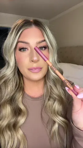 The duo we all needed ! Free gift with purchase too ! @MakeUpForEverUSA  #makeupforever #lipcombo #MakeupRoutine #newbeauty 