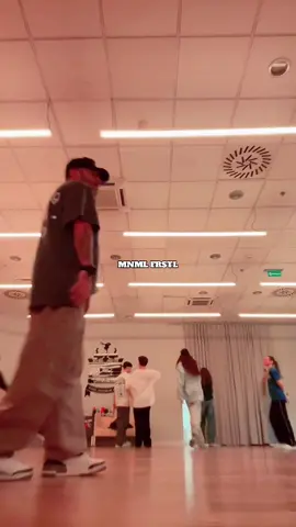 🟢🟢🟢Mastering the art of MNML FRSTL – clean moves, pure flow, no extras. 🔥 🤣🤣Less is more when it comes to precision and style. Who else is rocking with this vibe? 👇” #MNML #FRSTL #MinimalFreestyle #HipHopDance #Placistrike #StreetDance #ChoreoCreator #DanceInstructor #TikTokDance #ViralMoves #NotLikeUs #DancerLife #HipHopCulture #TrendStarter #GrooveMode #UrbanDance #ChoreoChallenge #NextLevelMoves