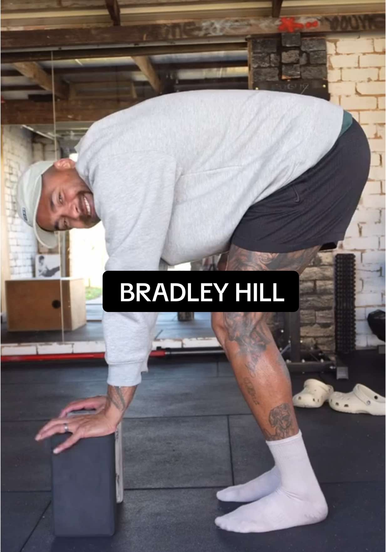 Mobility work with Hilly #afl #footy #mobility #gym 