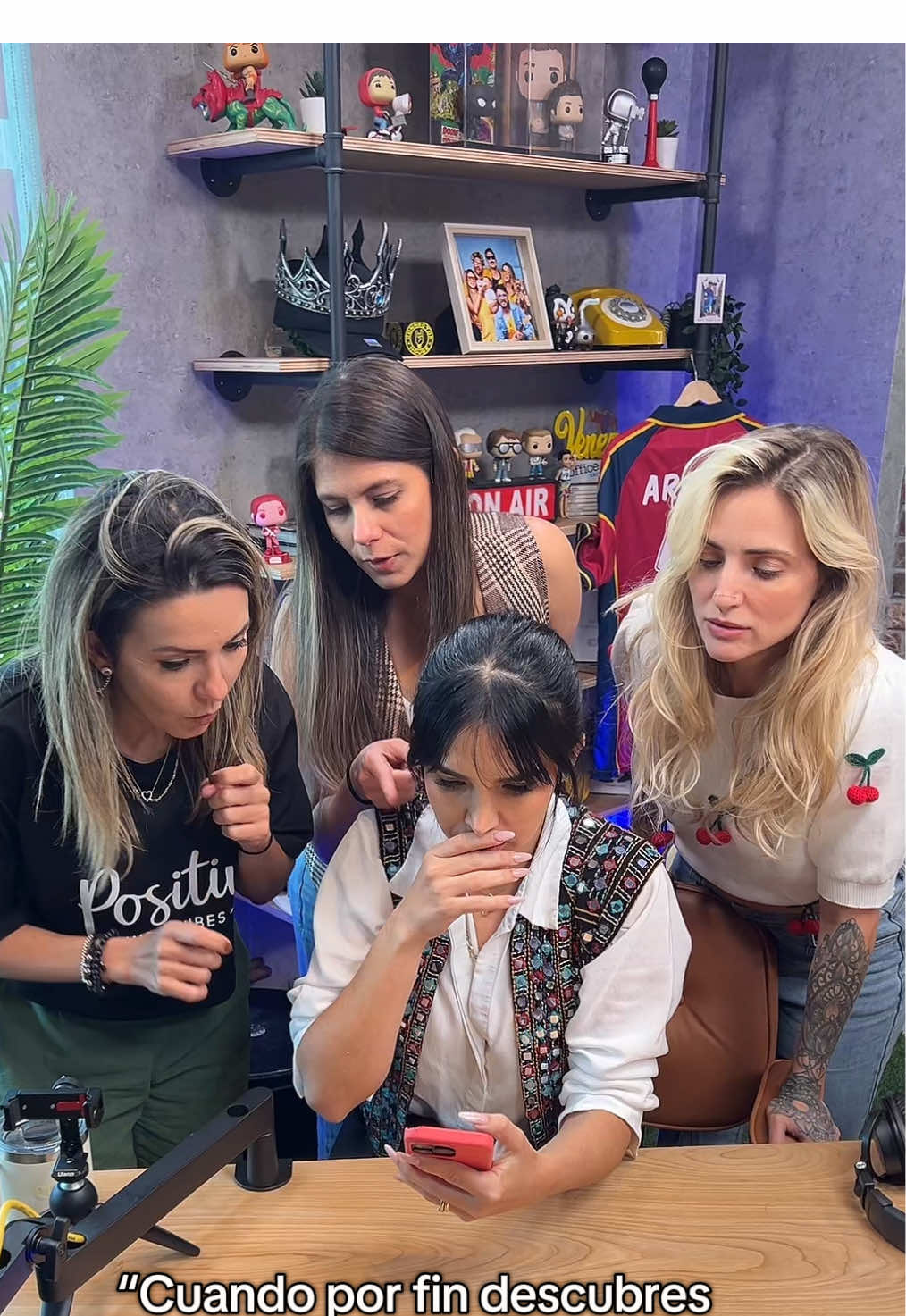 Cuando descubres la clave del teléfono de tu pareja! 🤭🙌 #friends #parati  