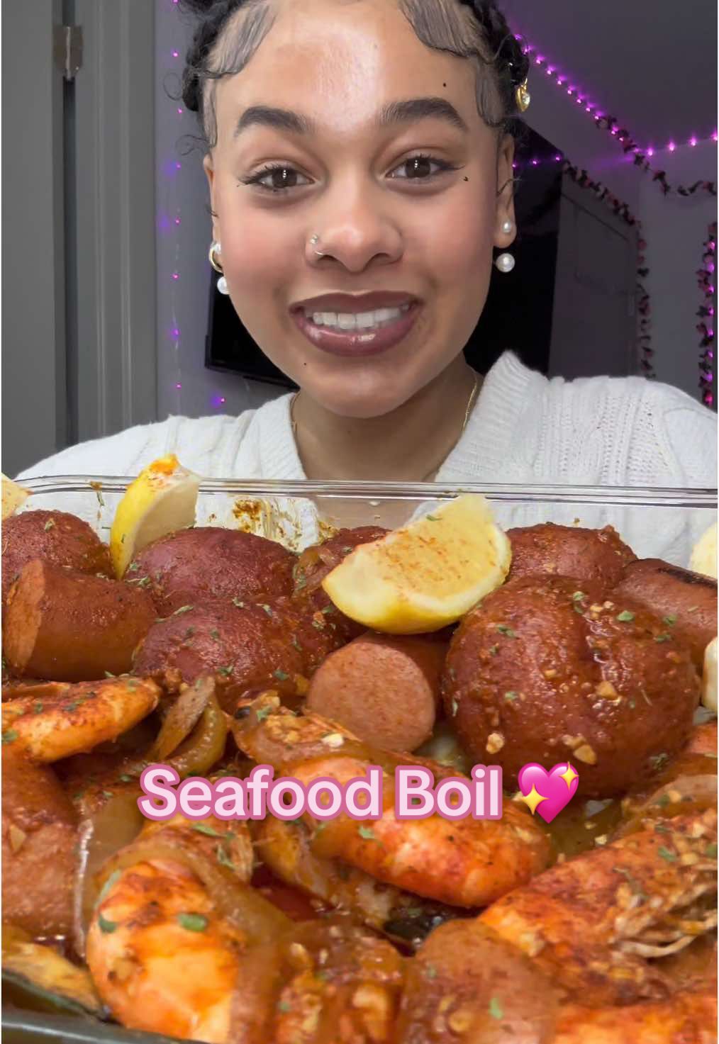 Yall ik im messy “I DONT GIVE A DAMNNNNN” - Ekane 😭 I WANNA HEAR THE TEA TOO!!!  Please what did Avery say! Why does Ashley still have custody of her kids? Why is Anna acting oblivious? I need answers today!!😭😭😭😭😭 #fyp #fypシ #fypage #trending #viraltiktok #viralvideo #explore #shorts #mukbang #eating #seafood #seafoodboil #creatorsearchinsights #Recipe #homemade 