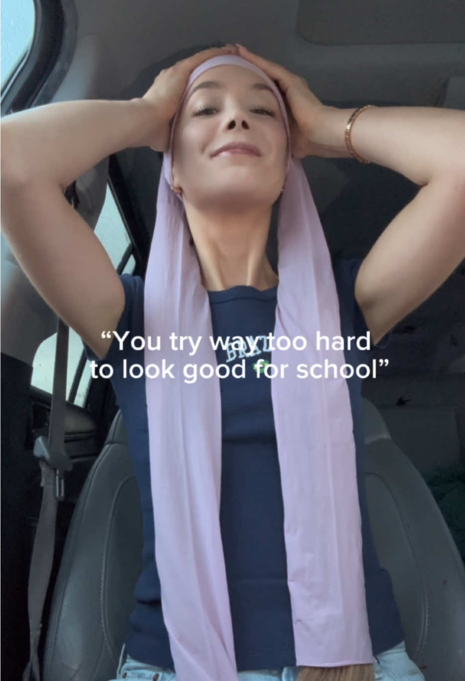 *as if* thankfully I’m not in school anymore 😩🙏 #hairtok #haircare #longhair #heatlesshair #heatlessstraighthair #straighthair #healthyhair #tessapeay #pantyhosehack #protectivestyles #protectivehairstyles 