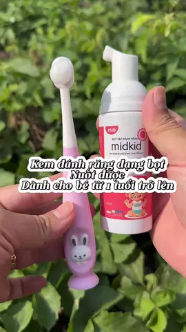 Kem đánh răng midkid dành cho bé từ 1 tuổi trở lên , thành phần an toàn lành tính và nuốt được nha #kemdanhrangchobe #bottapdanhrangmidkid #kemdanhrangmidkid #huongmesam#mebimsua#mevabe 