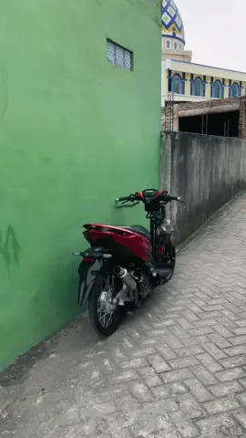 #CapCut  sedikit indah bukan😇#dragon #vario150new #varioledold #variomodifikasi #vavarioan #penggunaring17 #ogahjinjitstyle #fyp #fouryou #fypage #masukberandafyp #fypp #fypシ゚ 
