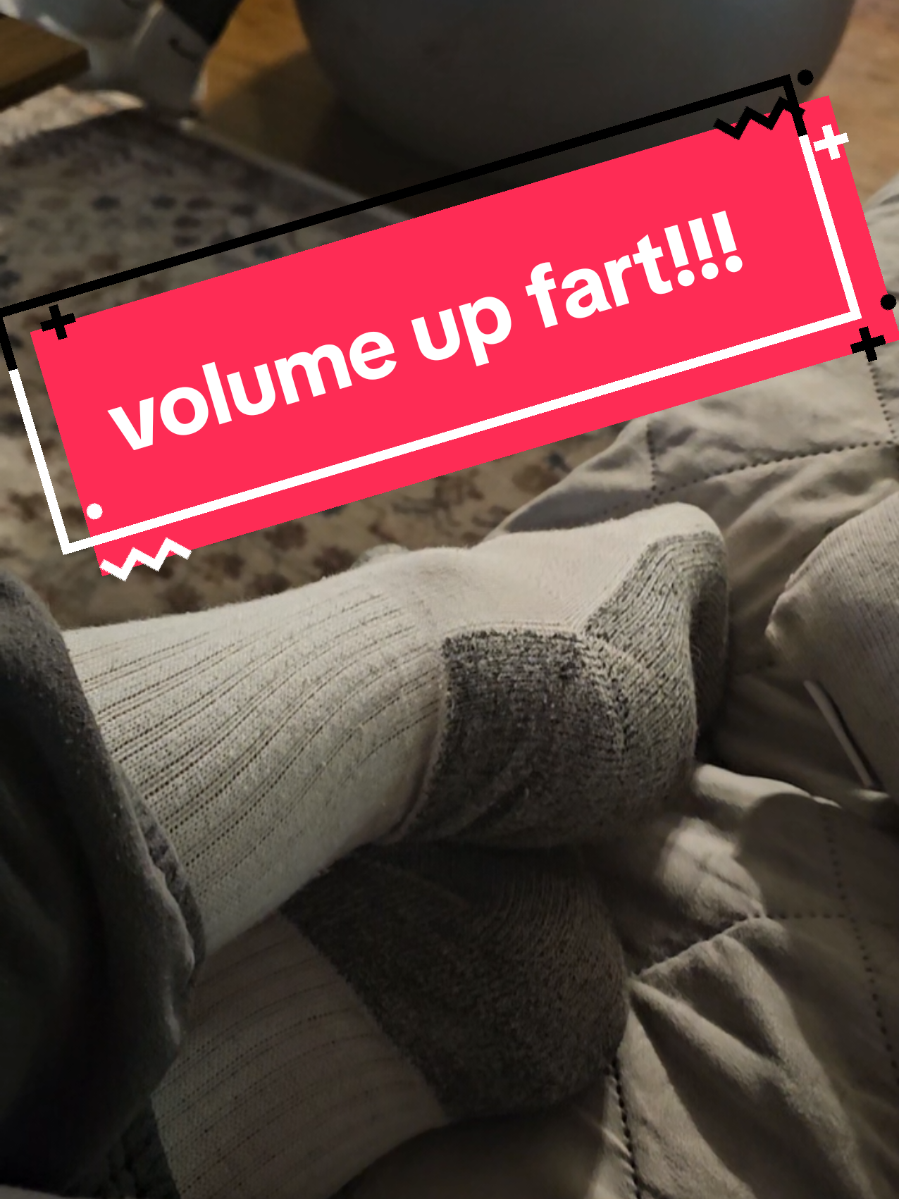 nasty fart for dinner #poops #poop #poo #fun #nasty #haul #try #on #fart #farts #farting #comedy #funny 