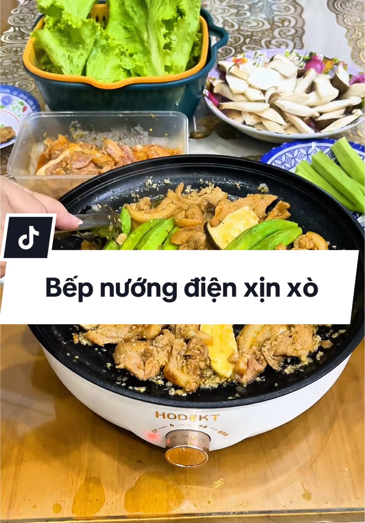 Bếp nướng điện tiện lợi quá nè anh chị ơi tranh thủ săn giá đang rẻ nha #bepnuongdien #bepnuong #giadungtienich #dodungnhabep #xuhuong #trangsieure 