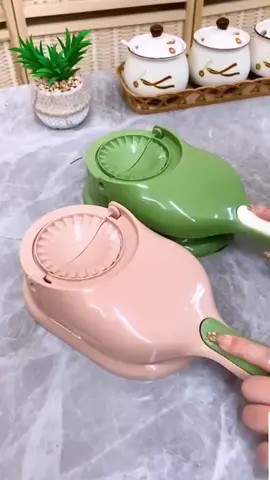 🔥 Cetakan Pastel 2 IN 1 & 3 IN 1 – Bikin Pastel Jadi Lebih Mudah! 🔥 Mau bikin pastel dengan cepat dan hasil rapi tanpa ribet? Pakai Cetakan Pastel 2 IN 1 & 3 IN 1 TERBARU! 🥟✨ ✅ Praktis & Cepat – Cukup taruh kulit pastel, isi, lalu tekan! ✅ Hasil Rapi & Seragam – Gak perlu jepit manual, bentuknya langsung cantik. ✅ Cocok untuk Usaha & Rumahan – Hemat waktu, bikin banyak dalam sekejap! ✅ Bahan Food Grade – Aman, kuat, dan tahan lama. 📌 Wajib punya buat kamu yang suka masak atau jualan pastel! Klik link di bawah dan order sekarang sebelum kehabisan! ⬇️🔥 #CetakanPastel #PastelMudah #UsahaRumahan #DapurPraktis #fypシ゚ #DapurAman