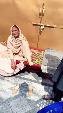 Phopo tur chali wapas faislabad 😀@Wicky Cheema @Ahmad Cheema #pakistan #southafrica #usa🇺🇸 #mamayanda #amig 