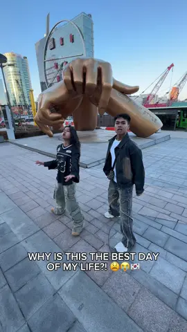 This statue is ICONIC, take me back to this era please 😫🙏 #gangnamstylestatue #gangnamstatue #gangnamstyle #kpopdances #siblingduo