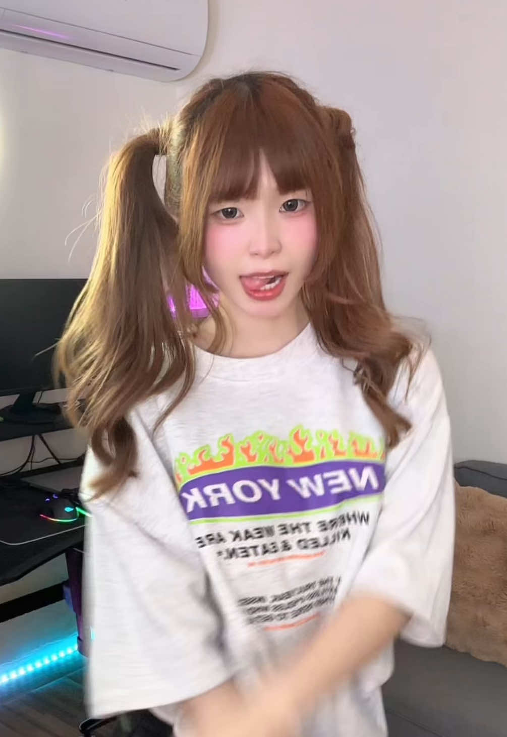 該怎麼拿下你 麻袋還是甜言蜜語^><^ #yoyo #歪歐歪歐 