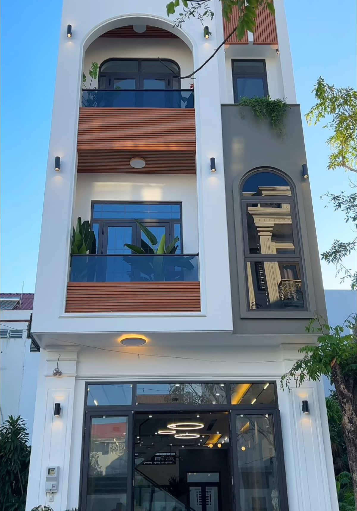 Nhà 2 Lầu Đẹp Nét Xịn Sò #nhadatcantho #nhadepcanthoofficial #nhadepcantho #tinhbds #TINHBDS #TINHnhadat #nhadepgiare #rivewnha @Tình BĐS 🏡🏠 