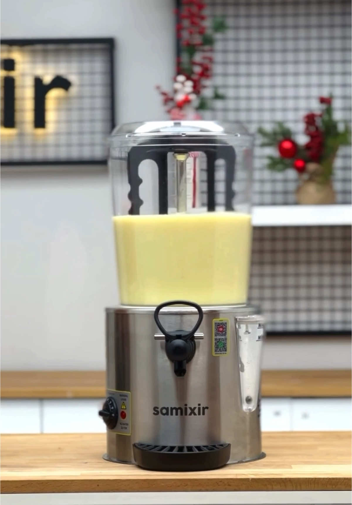 Samixir Yeni Nesil Çorbalık ile çorbalarınız her zaman sıcak, taze ve servise hazır! 🥣✨ Pratik, hijyenik ve lezzeti koruyan tasarım.  With Samixir's Next-Generation Soup Dispenser, your soups are always hot, fresh, and ready to serve! 🥣✨ A practical, hygienic design that preserves the flavor. #samixir #çorbalık #soup #çorbamakinesi #reels #sıcakçorba #çorbalık #beverage #video 