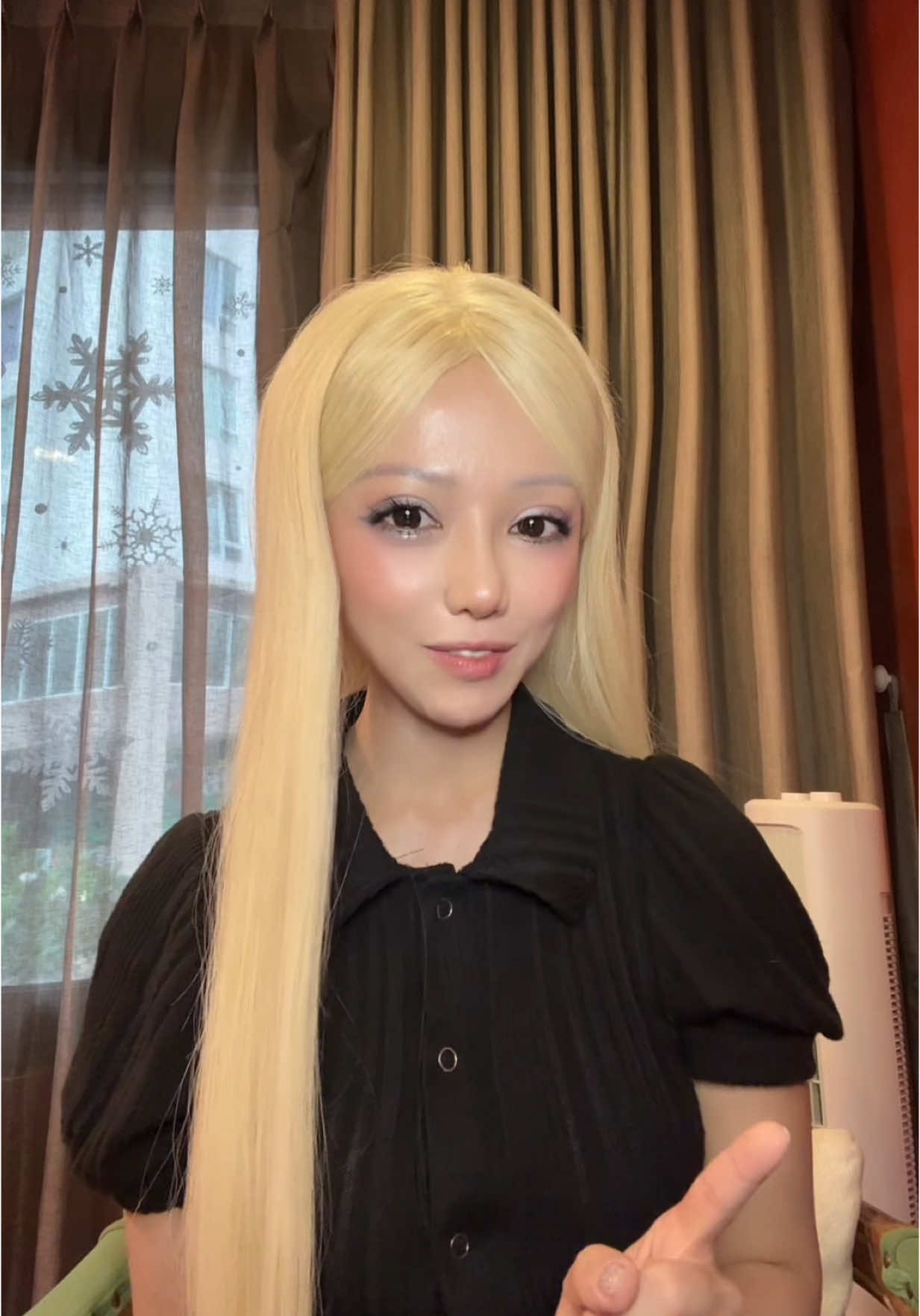 show tour gì chưa người đẹp? 🥰 #PhungKhanhLinh #TikTokGiaiTri 