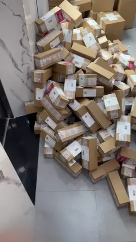 hàng không chất lượng mà ngày  nào  nhân viên cũng  đóng hàng mỏi tay #tranngocphuongmai  #kinhdoanhtainha  #mairisvietnam 