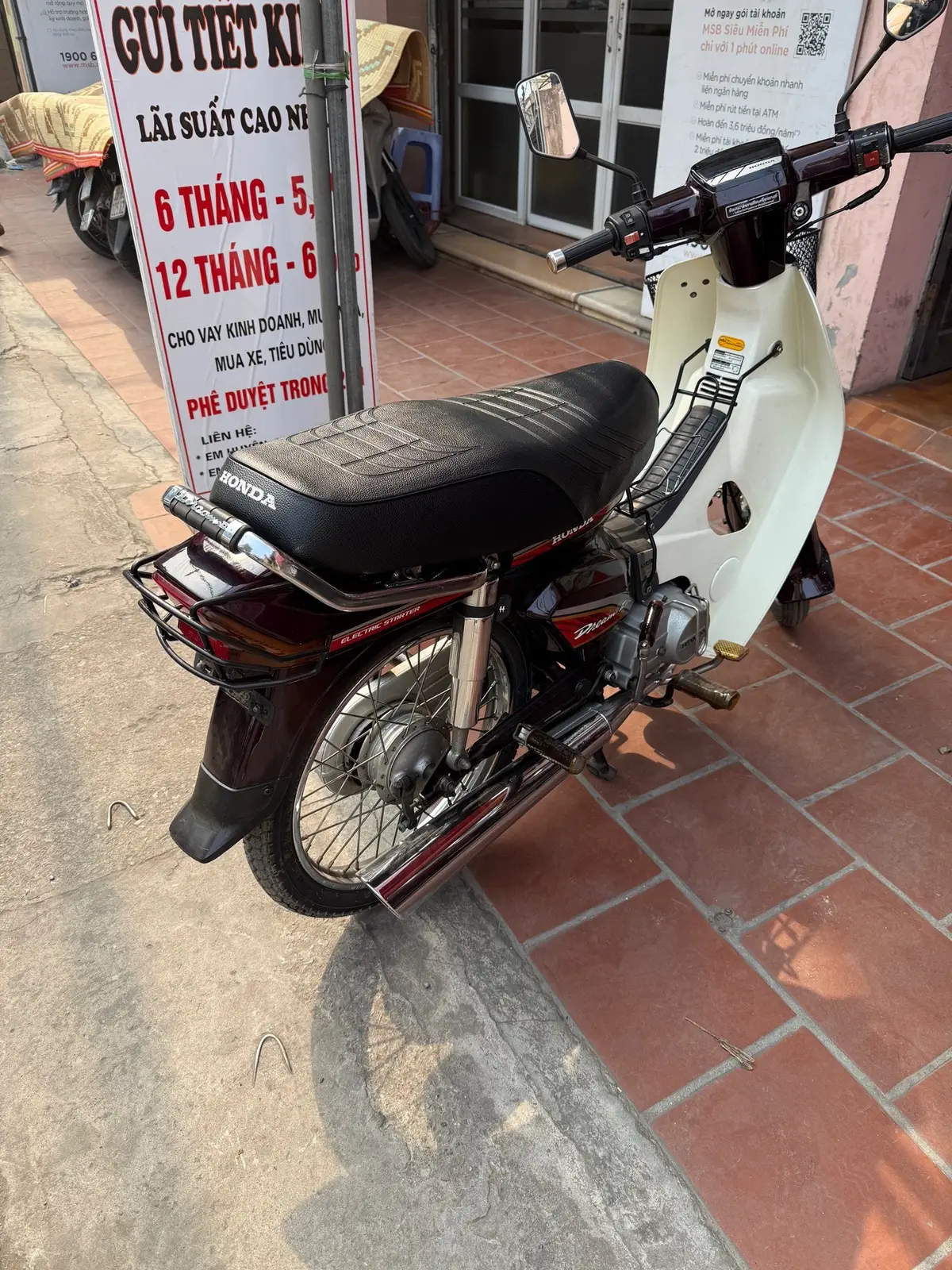 🔥 DREAM THÁI ĐẦU MÁY 51 – SIÊU PHẨM DỄ CHƠI CHỈ 128tr 🔥 Bks . 29k1.38886  ✨ Máy zin, sơn zin – chất nguyên bản, giá trị vượt thời gian! 🚀 Chất từng chi tiết, chạy êm ru, hoài niệm một thời huy hoàng. 💎 Dân chơi Dream đẳng cấp, không thể bỏ lỡ! 📞 0357.62.4444– Alo ngay, chốt lẹ trước khi bay mất! 🚀