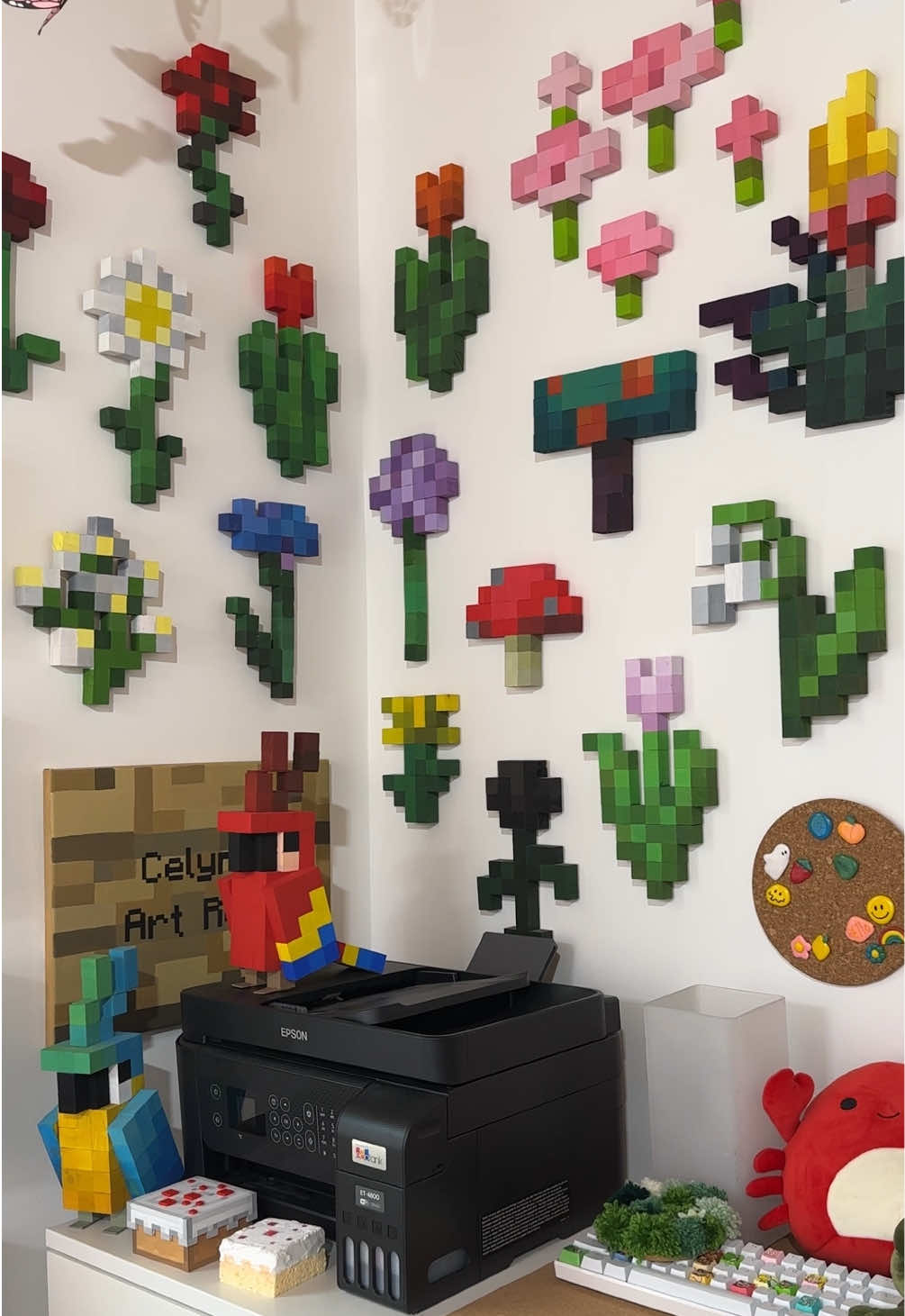 Miss, you forgot your minecraft flowers! 🌷🪻 #fyp #DIY #minecraftdiy #minecraftirl #roomdecor 