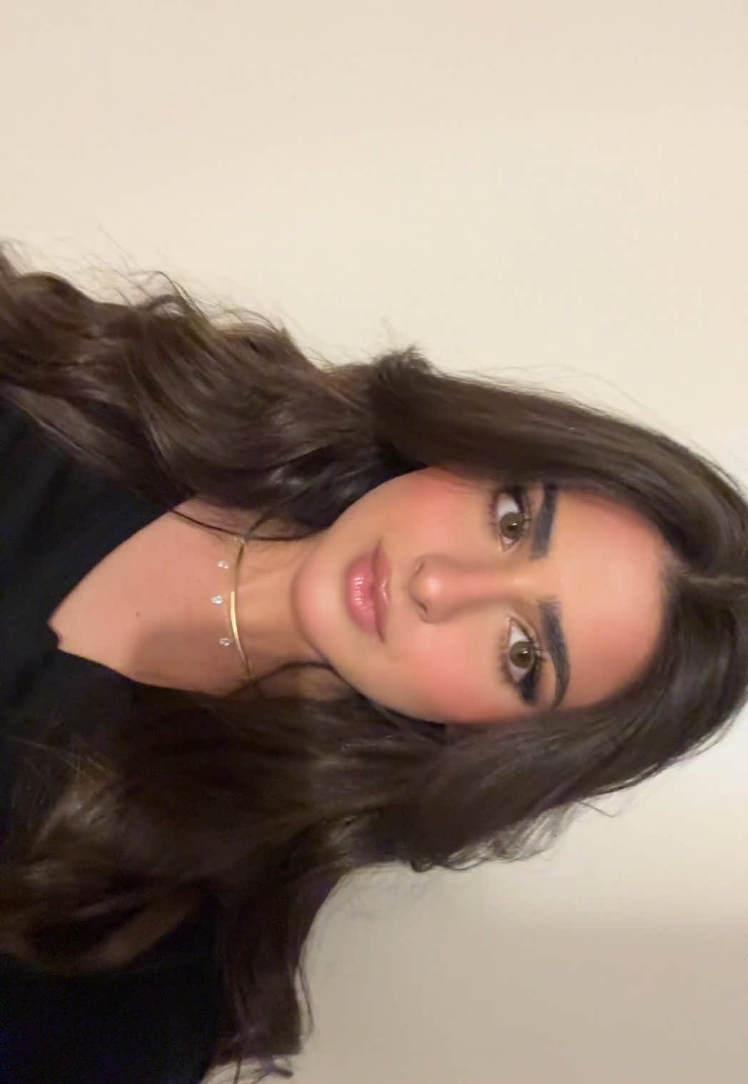 🎀🎀 #foryou #tiktokarab #dubai #riyadh #explore #ArabTikTok #uae #model #fypシ #viral #makeup #hair 