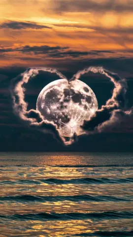 The sky's shows the heart. #heart #sunset #Goks5 #custom #artwork #live #appreciation #losangeles 