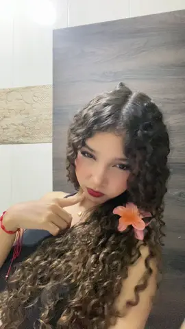 La flor le da el toque  #foryou #fpy 