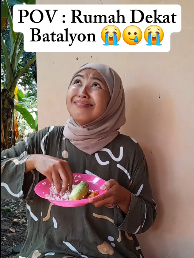 nyesel bgt beli rumah deket batalyon 😫 #tiktokfyp #kreatif #idekonten #trending #viral #lucu #lucu #komedi #komedikocak #comedyvideo #FYP #fyp #kocak #ngakak #foryourepage #kontenkomedi #2025 