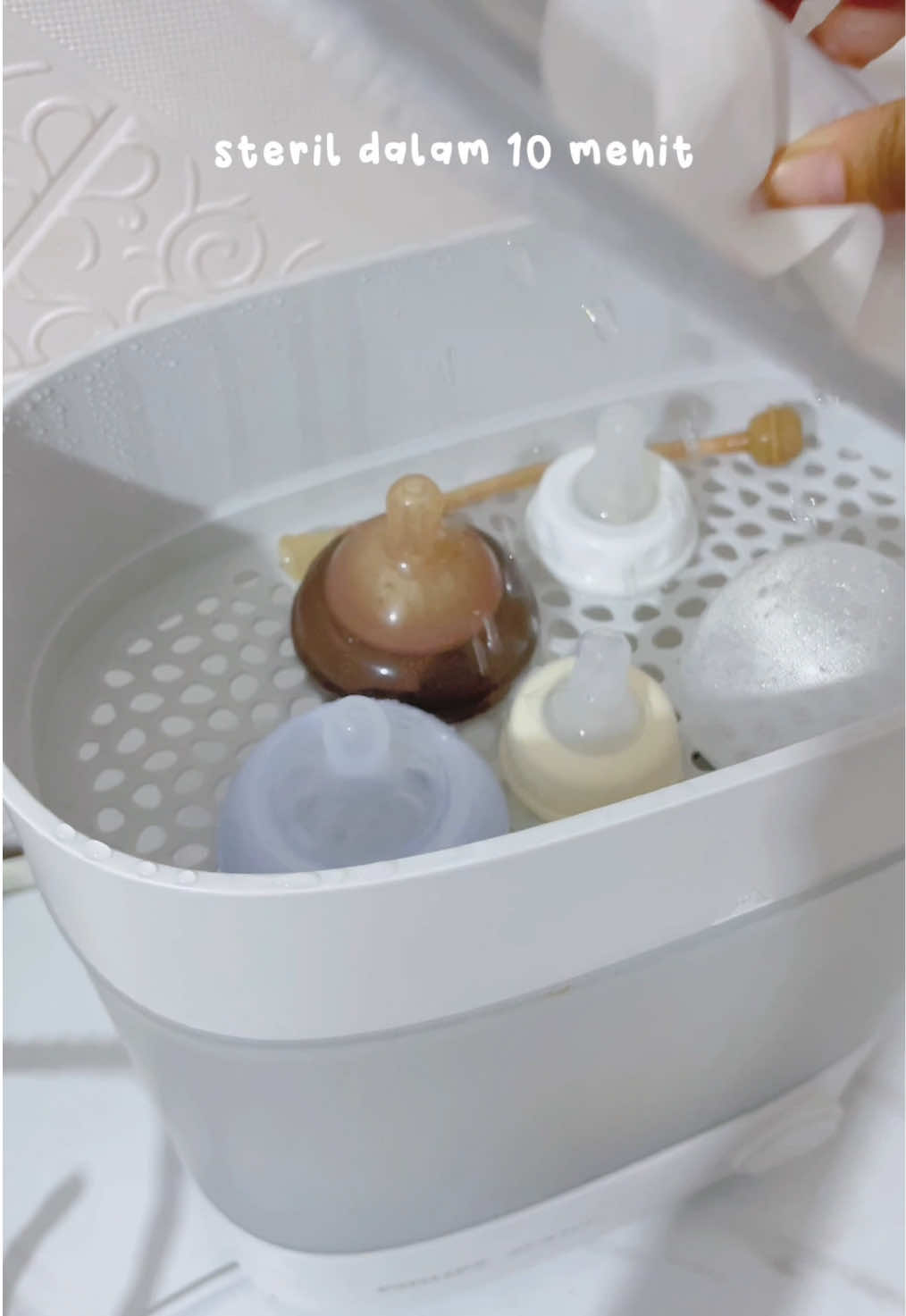 wajib sedia ini sih buat perintilan botol susu ataupun alat makan bocil #sterilizer #philips #avent 