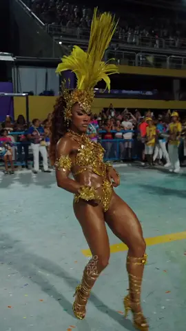Mayara Lima, Rainha de Bateria no 2° Ensaio Técnico do Paraíso do Tuiuti 2025 #carnaval2025 #mayaralima #rainhadebateria #riodejaneiro #paraisodotuiuti #fyyyyyyyyyyyyyyyy 