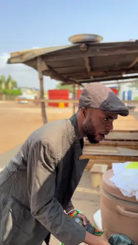 La nourriture du chien 😂😂🤣🤣consommez la nouvelle bière LUCKY nouveau sur le marché partout @Moufitiiii @Anicette baby1 @la belle blanche @Judiva92 @Docteur seringue @EL.Profesor228 @Gino Jospino @Sauzer Lakazar😎🇹🇬🇨🇦 