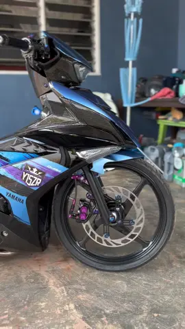 Tetap diaa 🤷🏻‍♂️ #butterfly🦋 #y15zr #y15zrmalaysia #y15 #superfly #fly #custom #fyp #foryoupage #fypシ #y15kepala16 #y16meterv1 #playercutoff🤙🏻🚀 #pcostyle🚀 