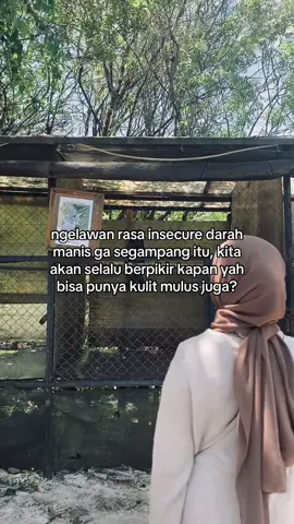 maybe ada yang berpikir itu cuman masalah sepele, tapi bagi kita yang punya korengan betul2 bisa sampai stress karena hal yang kalian anggap sepele itu🙂 #fyp #bekasluka #darahmanis #insecure #bekaskorengan #bodycare #korengan #kulitmulus 