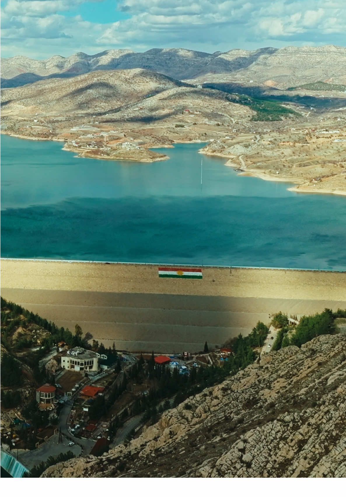 کەلتورێ کوردی رەهەکا کیر یا مێژووی  یا هەی تایبەت ل باژێرێ دهوکێ یا پێشکەتی و گەشەکری. لەوما رحاء موزیکێ و دەنگێن رەسەن ل دول و چیا و دەشتێن دهوکێ پتر دەنگفەدان یێن هەین      #دهوک #کوردستان_سلێمانی_کەرکوک_هەولیر #کوردستان🇹🇯️ #duhok #kurdish #dam #mountain #sky #cloud 