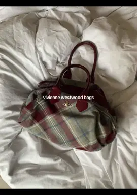 i want one so bad 😕#creatorsearchinsights #viviennewestwood #fashion #bags #handbags #vintage #designerbags #designer 