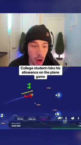 College student risks his allowance on the plane game #kickstreaming