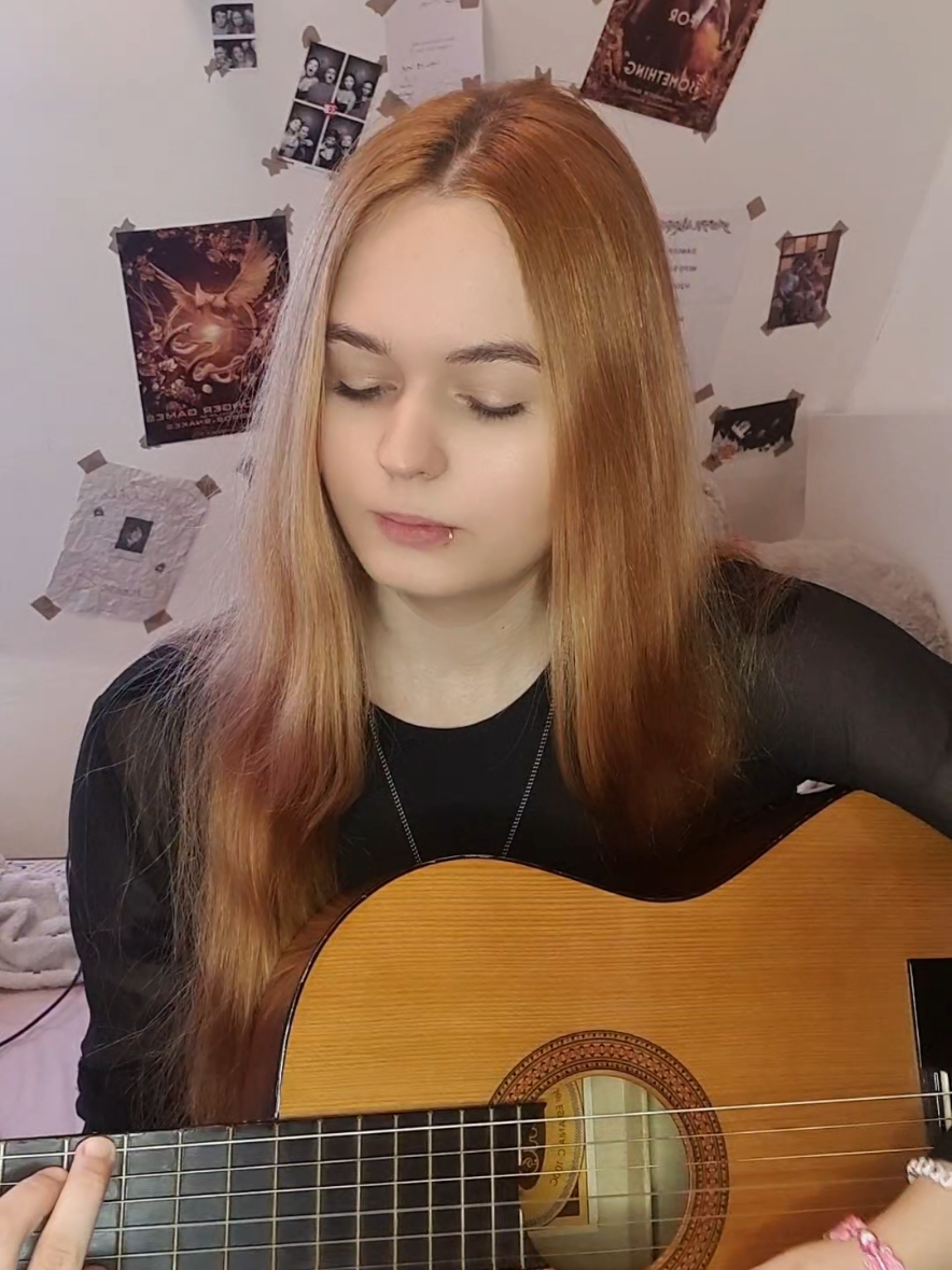 Cover of Already Gone by @Sleeping At Last 🖤  Absolutely loved this song when I first heard it and now with the magic of Capo I can sing it and play it 😁 #alreadygone #sleepingatlast #guitarcover #singing #classicalguitar 