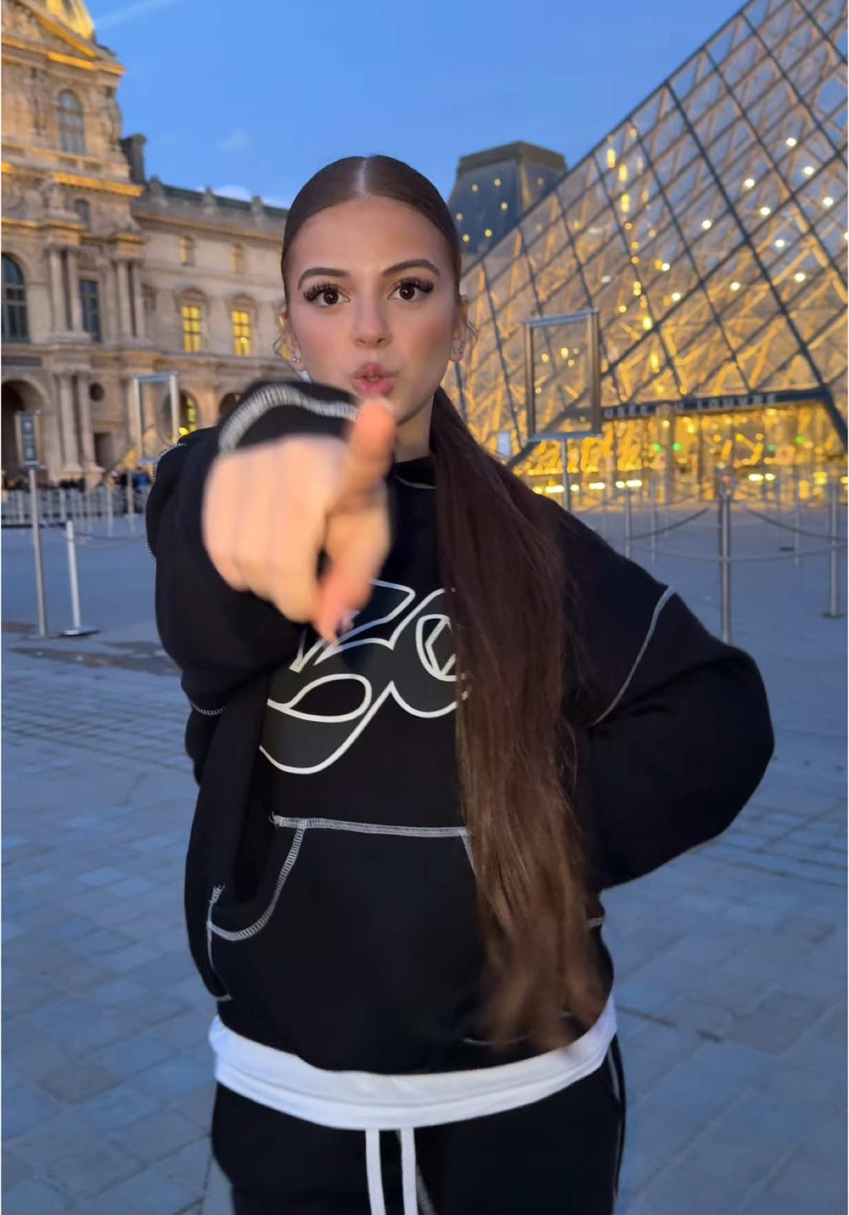 Weil das Serdar Abi sagt? Mona Lisa Motion Out Now 