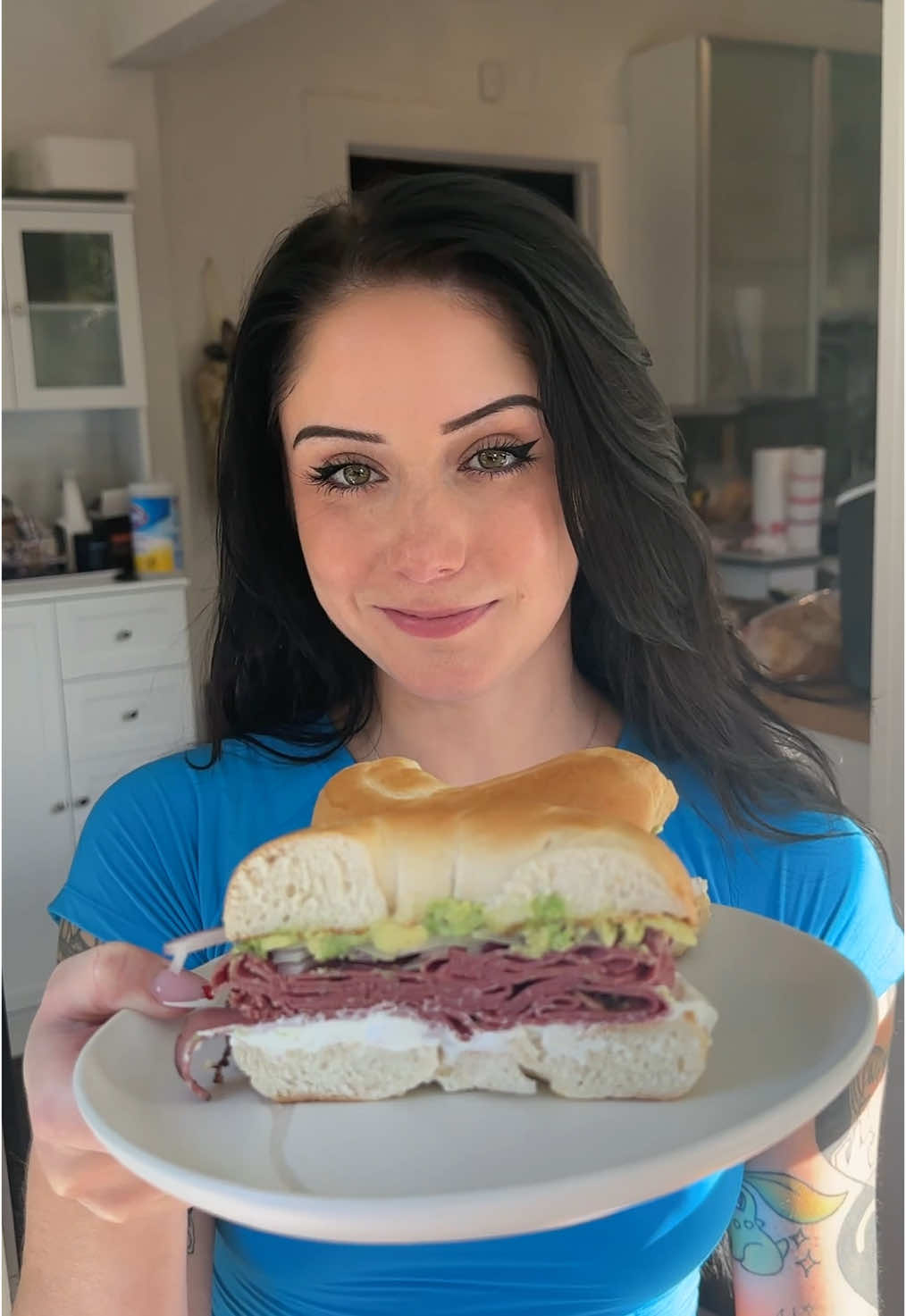 Roast Beef Bagel, Horseradish Cream Cheese, Red Onion and Smashed Avocado! 